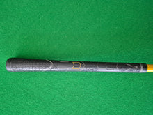 Load image into Gallery viewer, TaylorMade R7 Draw Rescue 4 Hybrid 22° Stiff with Cover

