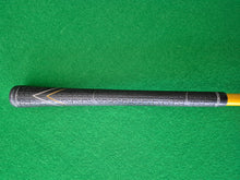 Load image into Gallery viewer, TaylorMade R7 Draw Rescue 4 Hybrid 22° Stiff with Cover
