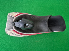 Load image into Gallery viewer, TaylorMade R7 Draw Rescue 4 Hybrid 22° Stiff with Cover
