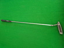 Load image into Gallery viewer, Odyssey DFX 6600 Putter 35&quot; with Cover
