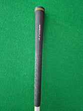 Load image into Gallery viewer, TaylorMade 300 Series 7 Wood LH 20° Regular with Cover
