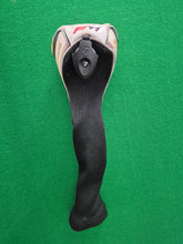 Load image into Gallery viewer, TaylorMade 300 Series 7 Wood LH 20° Regular with Cover
