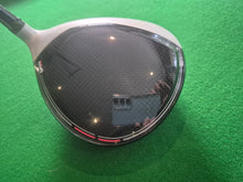 Load image into Gallery viewer, TaylorMade M4 Driver 9.5° Regular with Cover and New Grip
