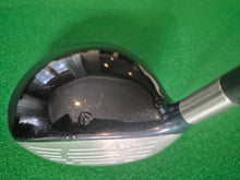 Load image into Gallery viewer, TaylorMade R7 ti 3 Wood Stiff with Cover

