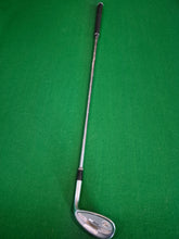 Load image into Gallery viewer, Cleveland CG16 Sand Wedge 56° with New Grip
