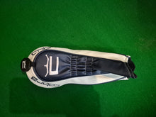 Load image into Gallery viewer, Cobra King F8 4 Hybrid LH 22° Regular with Cover
