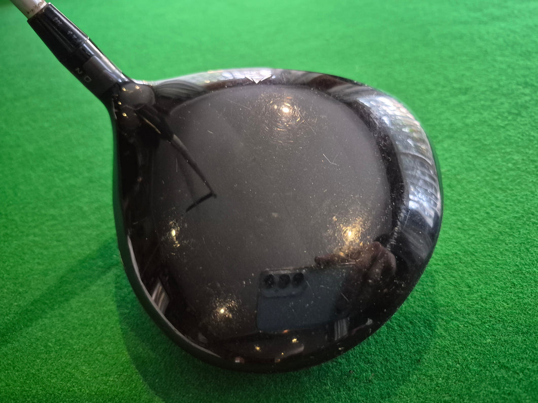 Titleist 915 D2 Driver 10.5° Adjustable loft Regular with Cover