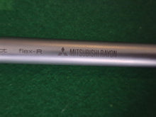 Load image into Gallery viewer, Titleist 915 D2 Driver 10.5° Adjustable loft Regular with Cover
