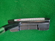 Load image into Gallery viewer, Odyssey Metal-X 6 Putter 35&quot; with New Grip
