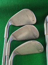 Load image into Gallery viewer, Ping Eye 2+ Irons 4 - PW Black Dot Regular
