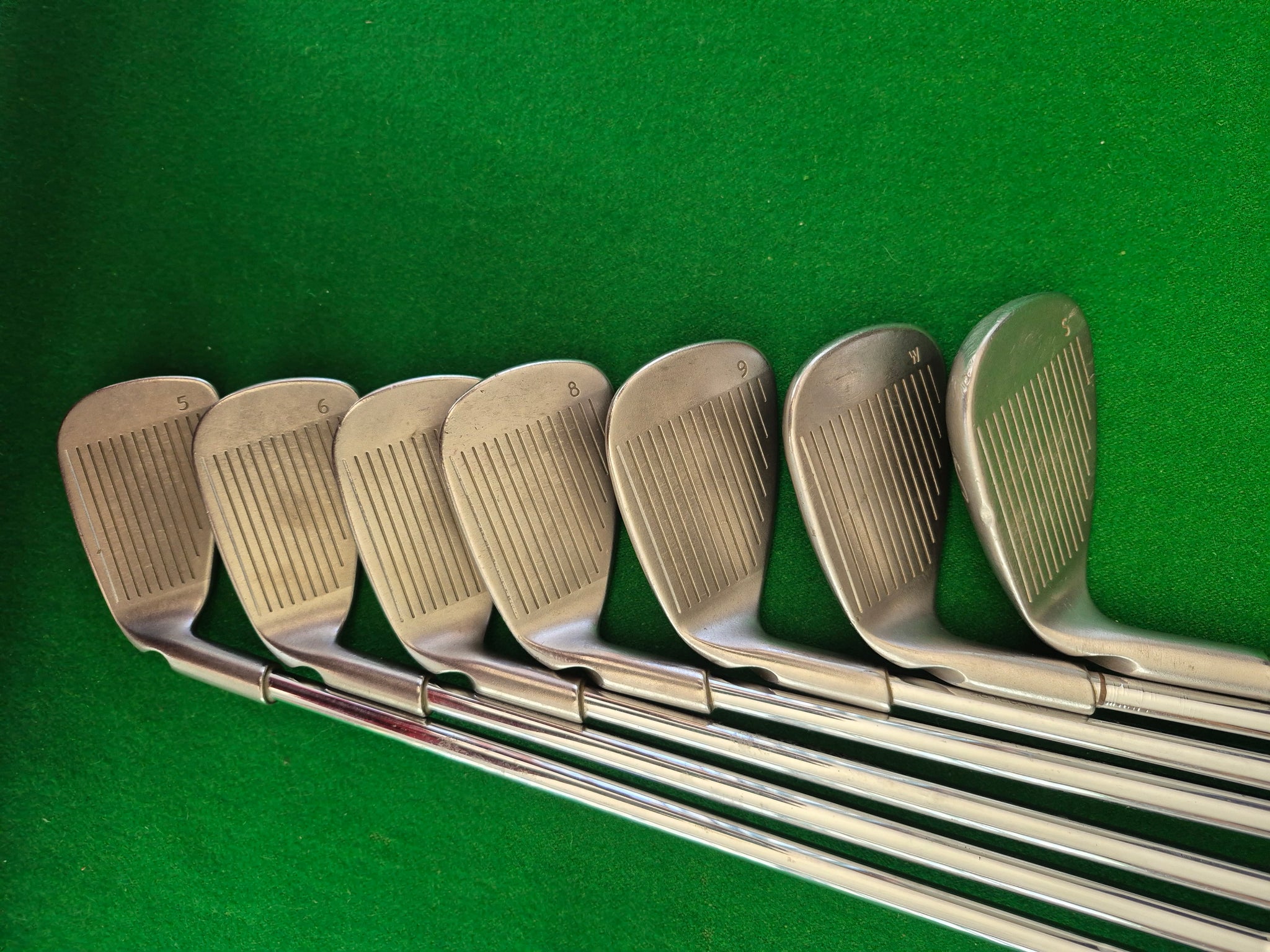 Ping i10 Irons 5 - SW Black Dot Regular – Golfers Market