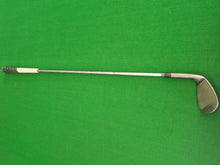 Load image into Gallery viewer, Cleveland Tour Action 900 Sand Wedge 56°
