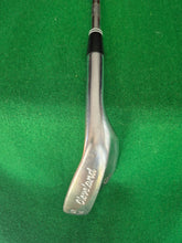 Load image into Gallery viewer, Cleveland CG12 Gap Wedge 52°
