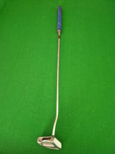 Load image into Gallery viewer, Oryx The Boss 2-Ball Putter LH 35&quot;
