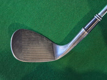 Load image into Gallery viewer, Cleveland RTX-3 V-MG Lob Wedge 60° with New Grip
