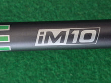 Load image into Gallery viewer, Callaway Mavrik Driver 9° Adjustable loft Regular with Cover
