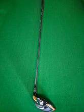 Load image into Gallery viewer, Callaway Mavrik Driver 9° Adjustable loft Regular with Cover

