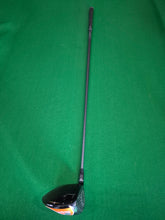 Load image into Gallery viewer, Callaway Mavrik Driver 9° Adjustable loft Regular with Cover
