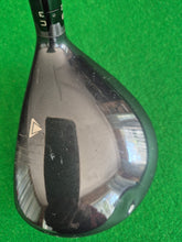 Load image into Gallery viewer, Titleist 917F3 Fairway 3 Wood LH 15° adjustable loft Regular with Cover
