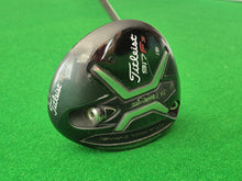 Load image into Gallery viewer, Titleist 917F3 Fairway 3 Wood LH 15° adjustable loft Regular with Cover
