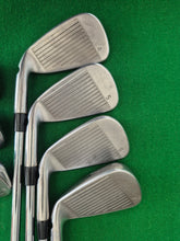 Load image into Gallery viewer, Ping i-Series E1 Irons 4 - PW Black Dot Regular

