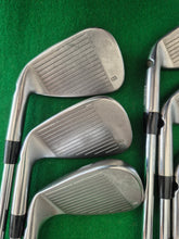 Load image into Gallery viewer, Ping i-Series E1 Irons 4 - PW Black Dot Regular
