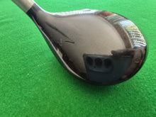 Load image into Gallery viewer, Titleist 906F2 Fairway 3 Wood 15° Stiff with Cover
