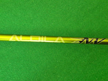 Load image into Gallery viewer, Titleist 906F2 Fairway 3 Wood 15° Stiff with Cover
