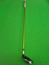 Load image into Gallery viewer, Titleist 906F2 Fairway 3 Wood 15° Stiff with Cover
