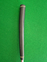 Load image into Gallery viewer, Cleveland Classic Collection 3 Putter 35&quot;
