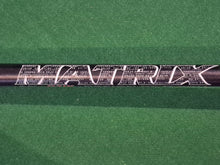 Load image into Gallery viewer, Cleveland Custom 588 Driver LH 10.5° Adjustable Loft Stiff
