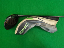 Load image into Gallery viewer, Callaway Mavrik Driver 9° Adjustable loft Extra Stiff with Cover and New Grip
