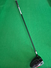 Load image into Gallery viewer, TaylorMade Burner Driver 9.5° Stiff with New Grip
