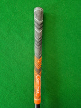 Load image into Gallery viewer, Callaway Mavrik Sub Zero Driver 9° Adjustable loft Stiff with Cover and New Grip
