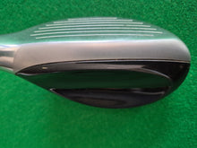 Load image into Gallery viewer, Cleveland Launcher Halo 3i Hybrid 22° Stiff with Cover
