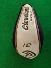 Load image into Gallery viewer, Cleveland Launcher Halo 3i Hybrid 22° Stiff with Cover
