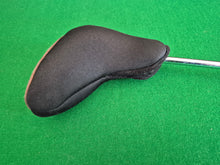 Load image into Gallery viewer, Cleveland Launcher Halo 3i Hybrid 22° Stiff with Cover
