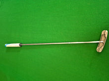 Load image into Gallery viewer, Ping Karsten lil&#39;b Putter 37&quot; Black Dot with Cover
