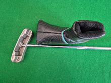 Load image into Gallery viewer, Ping Karsten lil&#39;b Putter 37&quot; Black Dot with Cover
