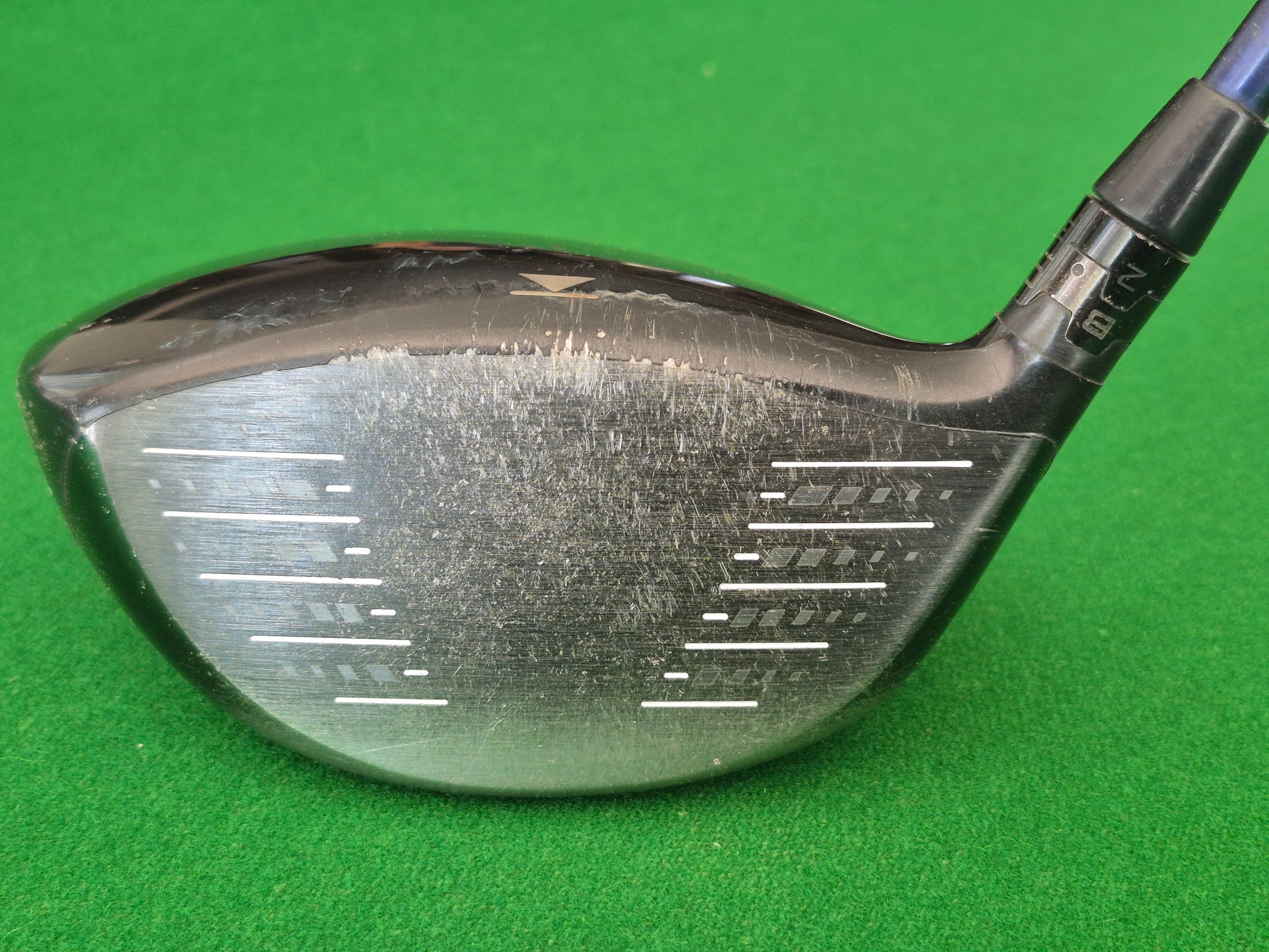 Titleist 913D2 Driver 10.5° Adjustable loft Regular with Cover