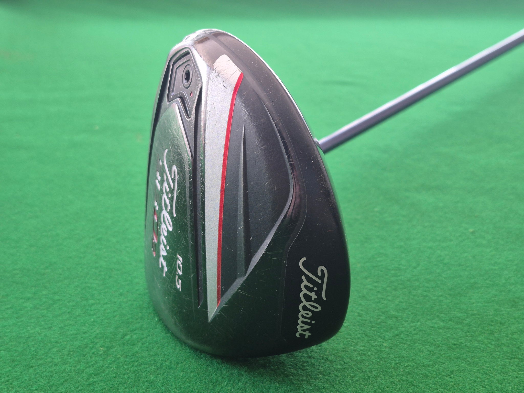 Titleist 913D2 Driver 10.5° Adjustable loft Regular with Cover