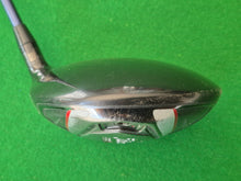 Load image into Gallery viewer, Titleist 913D2 Driver 10.5° Adjustable loft Regular with Cover
