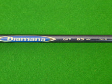 Load image into Gallery viewer, Titleist 913D2 Driver 10.5° Adjustable loft Regular with Cover
