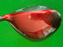 Load image into Gallery viewer, TaylorMade R7 CGB Max Driver 10.5° Stiff with Cover
