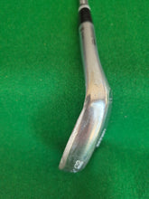 Load image into Gallery viewer, Cleveland RTX4 Gap Wedge 52° Stiff
