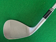 Load image into Gallery viewer, Cleveland RTX4 Gap Wedge 52° Stiff
