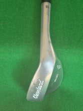 Load image into Gallery viewer, Cleveland Tour Action Lob Wedge 60°
