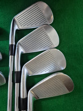 Load image into Gallery viewer, Mizuno JPX 800 Pro 4 - PW Stiff

