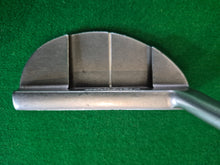 Load image into Gallery viewer, Cleveland Classic Collection 2i Putter 35&quot;
