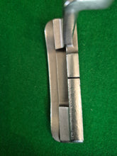Load image into Gallery viewer, Odyssey White Hot XG #1 Armlock Putter 41&quot;
